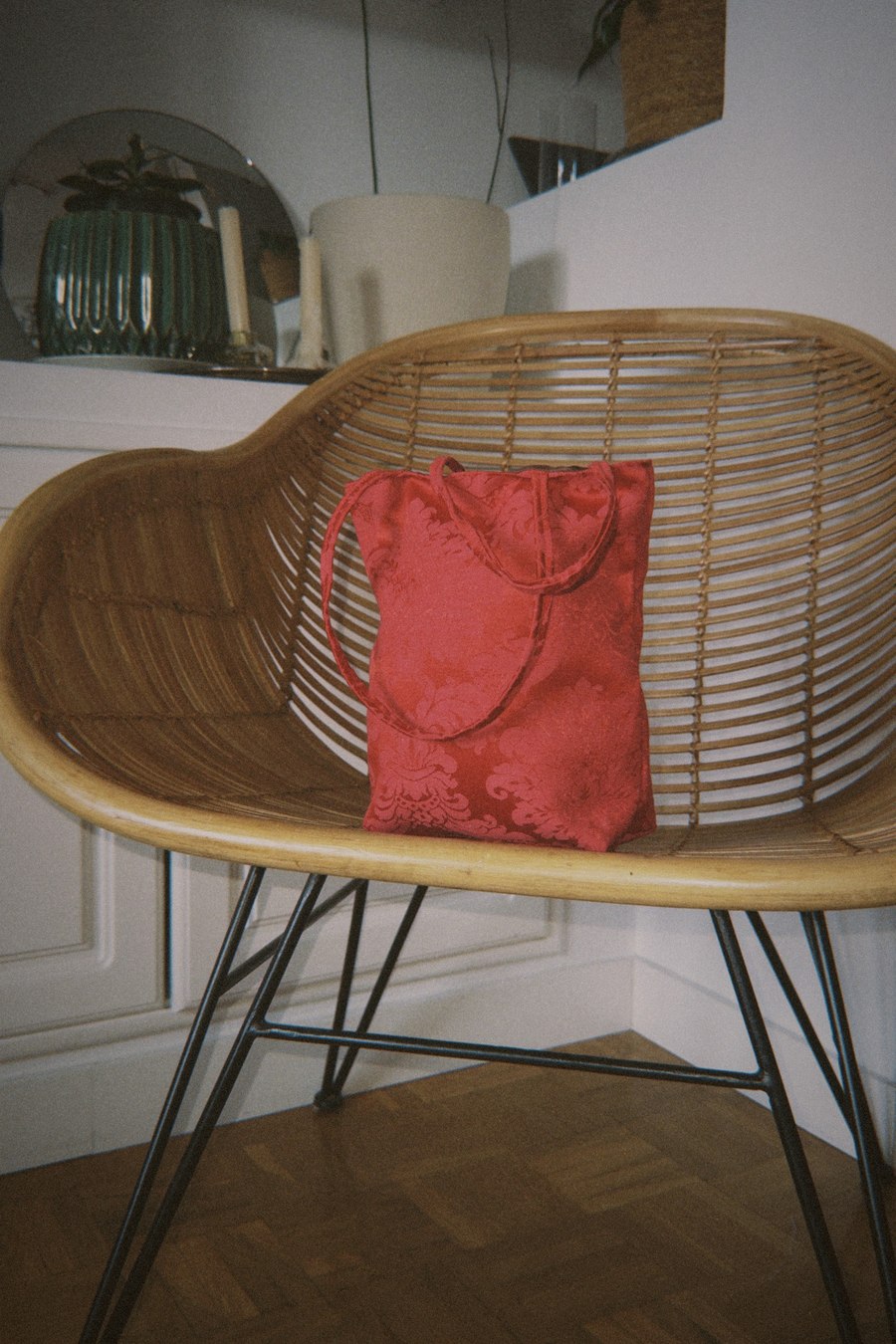 Handmade rumi. bag detail